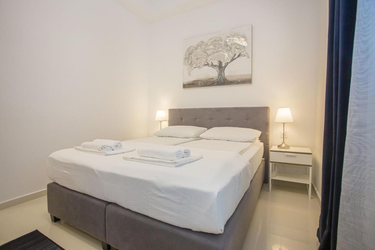 Holiday Home Camellia Πόρετς Εξωτερικό φωτογραφία