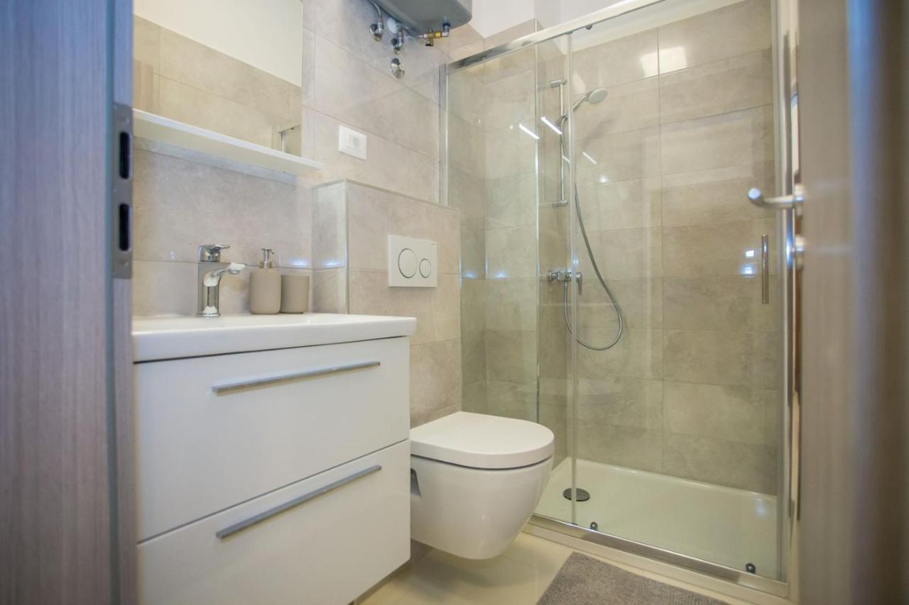 Holiday Home Camellia Πόρετς Εξωτερικό φωτογραφία