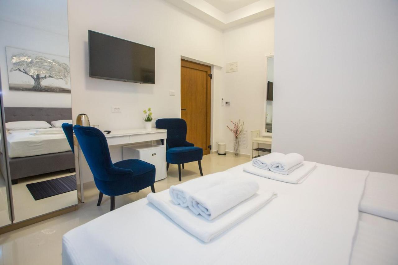 Holiday Home Camellia Πόρετς Εξωτερικό φωτογραφία